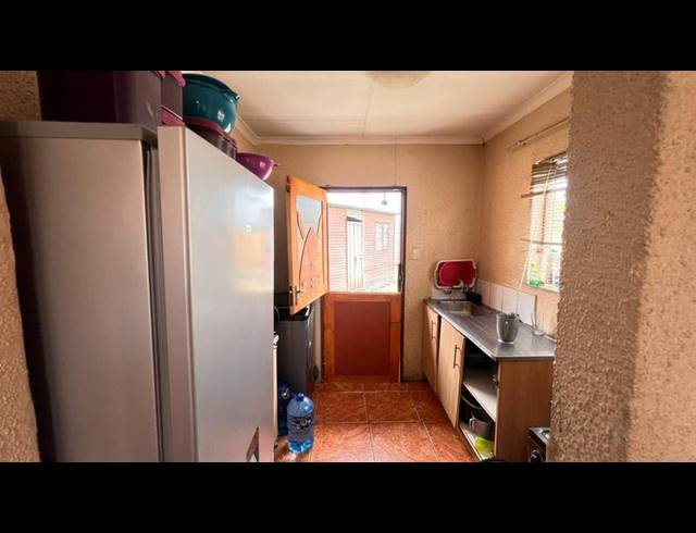 2 BEDROOM HOUSE FOR SALE IN MERITENG